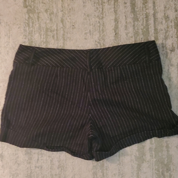 Metro Black Pinstripe Women's Shorts - Picture 5 of 7